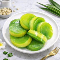 Bánh da lợn lá dứa truyền thống mềm dẻo thơm ngon - Lala Cake